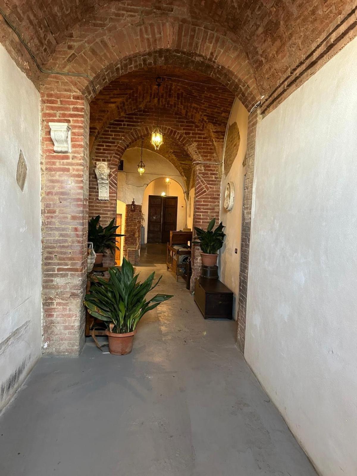 Loft Vicolo Di Vallepiatta 2 Min Piazza Del Campo Con Parcheggio Σιένα Εξωτερικό φωτογραφία