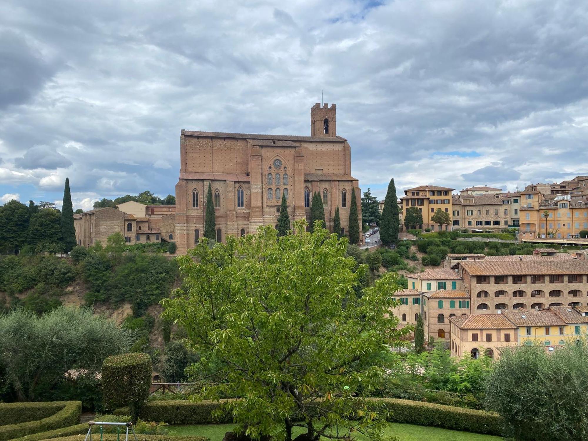 Loft Vicolo Di Vallepiatta 2 Min Piazza Del Campo Con Parcheggio Σιένα Εξωτερικό φωτογραφία