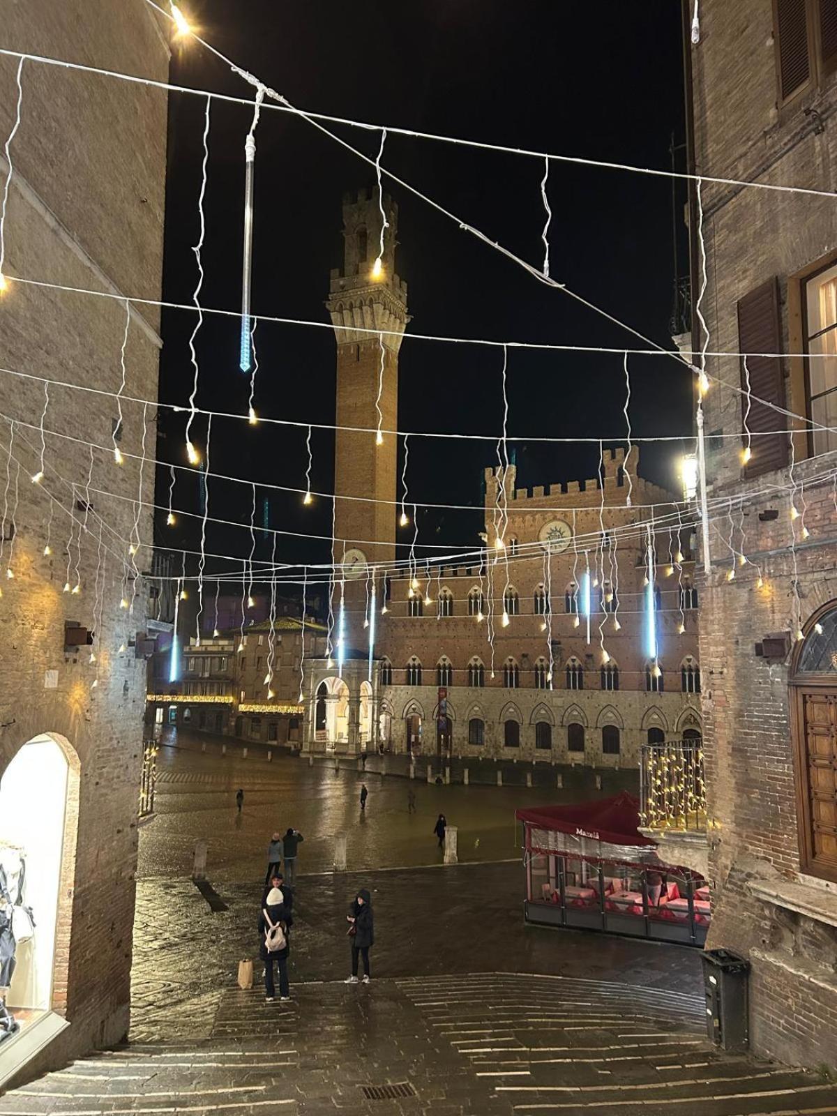 Loft Vicolo Di Vallepiatta 2 Min Piazza Del Campo Con Parcheggio Σιένα Εξωτερικό φωτογραφία