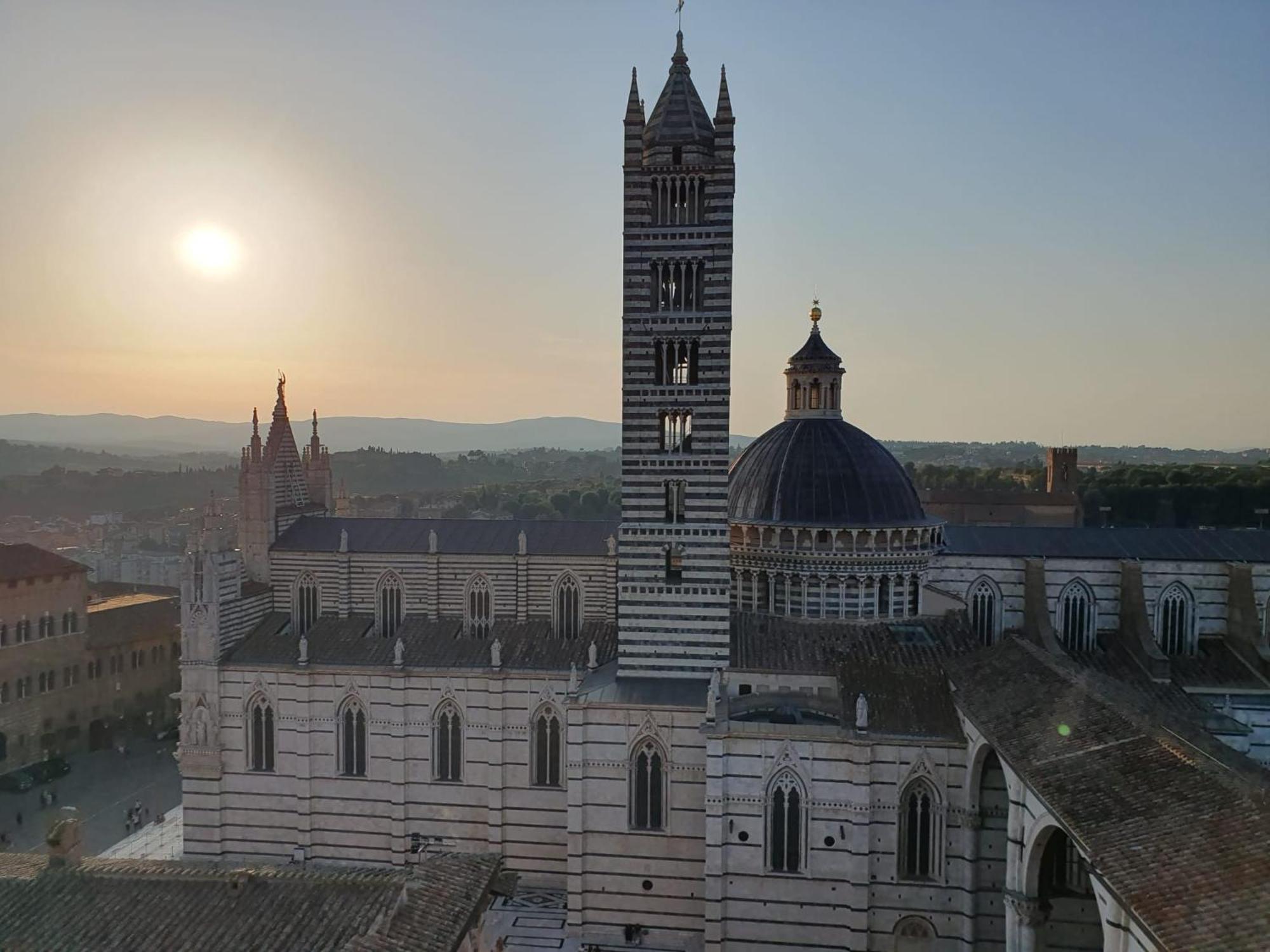 Loft Vicolo Di Vallepiatta 2 Min Piazza Del Campo Con Parcheggio Σιένα Εξωτερικό φωτογραφία